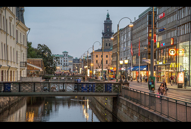 Gothenburg, the next Swedish city to ban fossil fuel advertising?